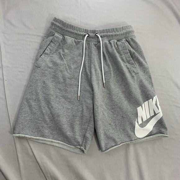 Nike Sportswear Club Fleece Shorts Men's Size M Logo Print Bottoms Gray Distress - Picture 1 of 9